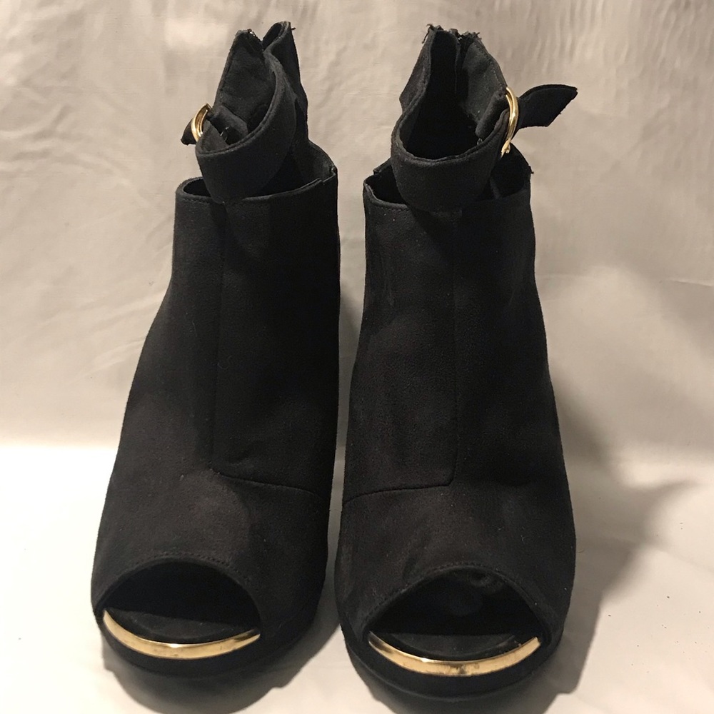 H&M Women’s Black Shoes - Picture 2 of 7